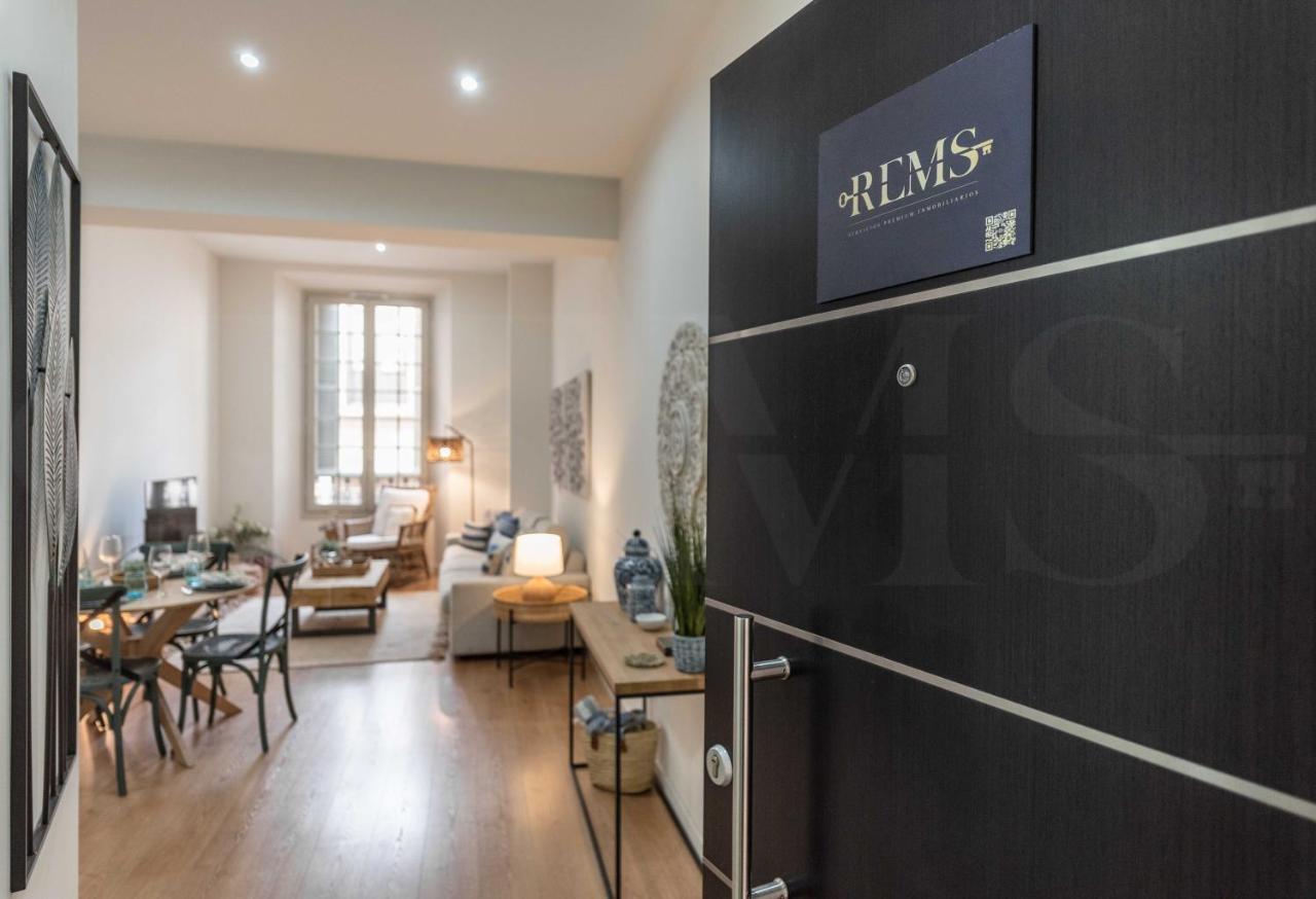 Dreamy Mediterranean Apartment With Parking - Center By Rems Málaga Exteriör bild