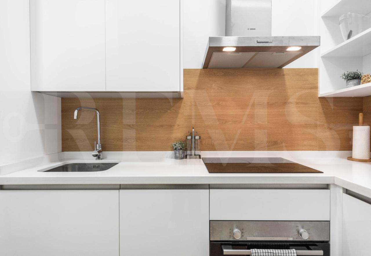 Dreamy Mediterranean Apartment With Parking - Center By Rems Málaga Exteriör bild